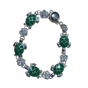 Green Enamel Sea Turtle Rhinestone Flower Magnetic Clasp Bracelet Silver Tone